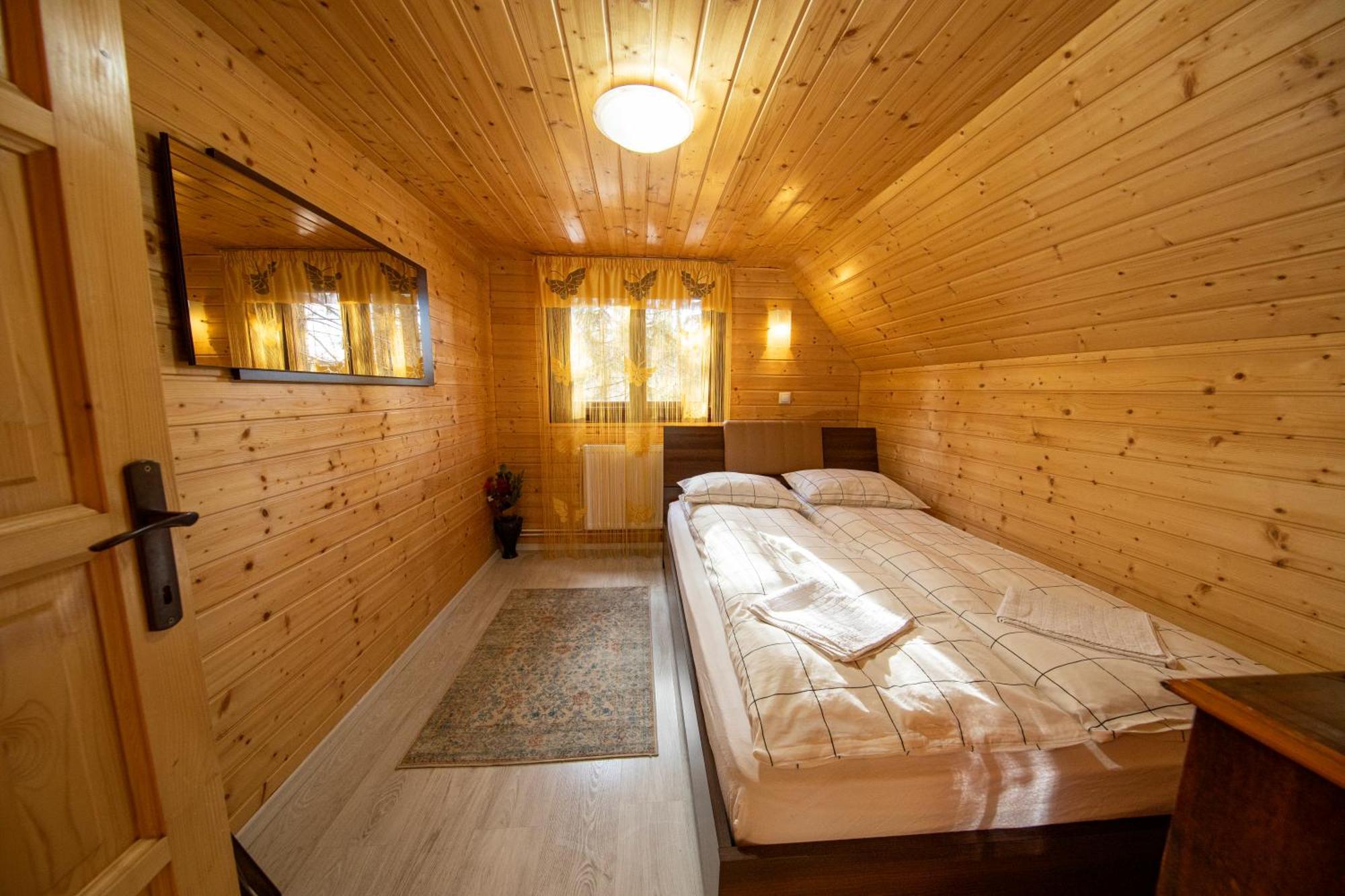 Cabana Adrienne Izvoru Mureşului Exterior foto