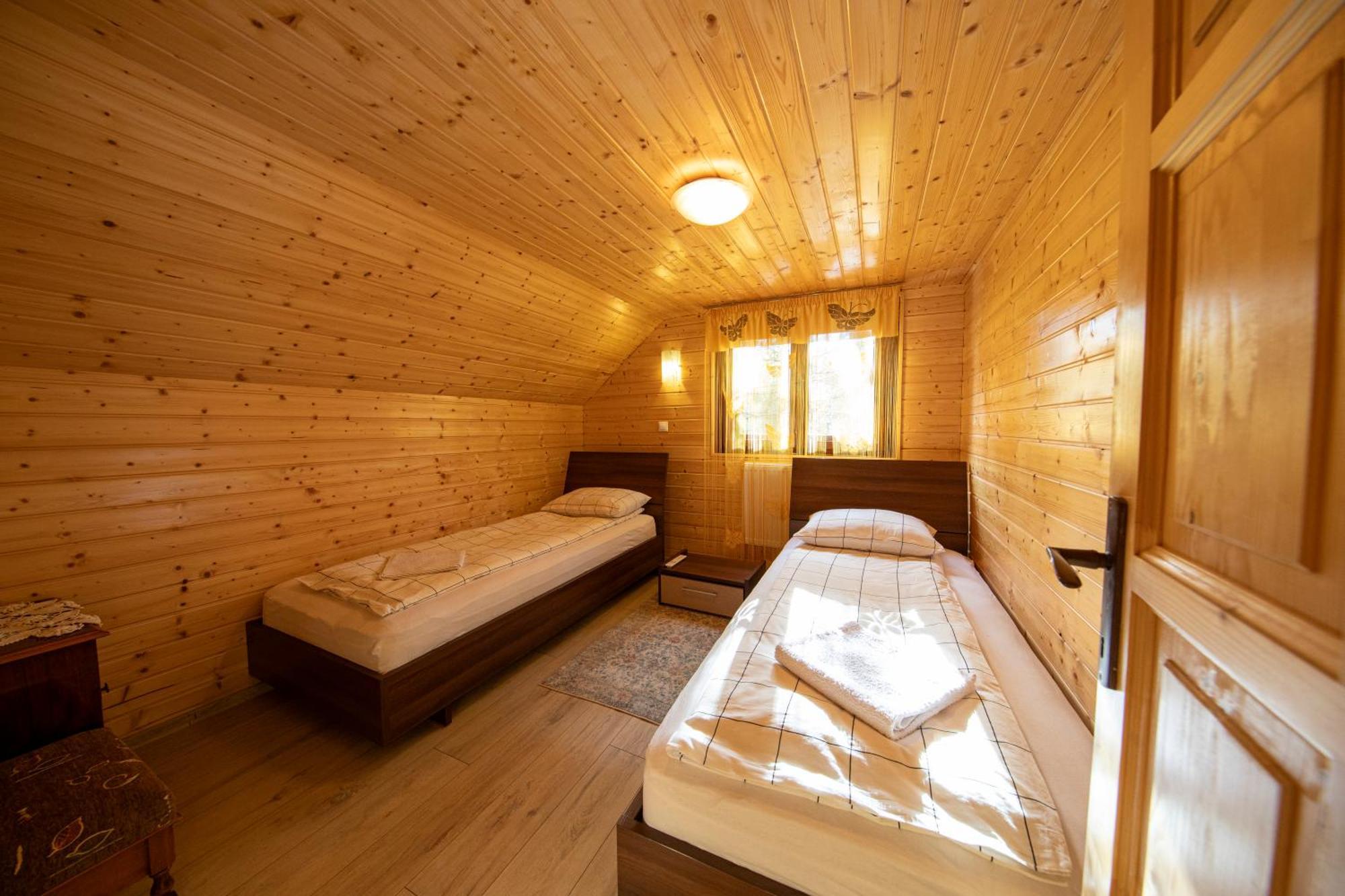 Cabana Adrienne Izvoru Mureşului Exterior foto