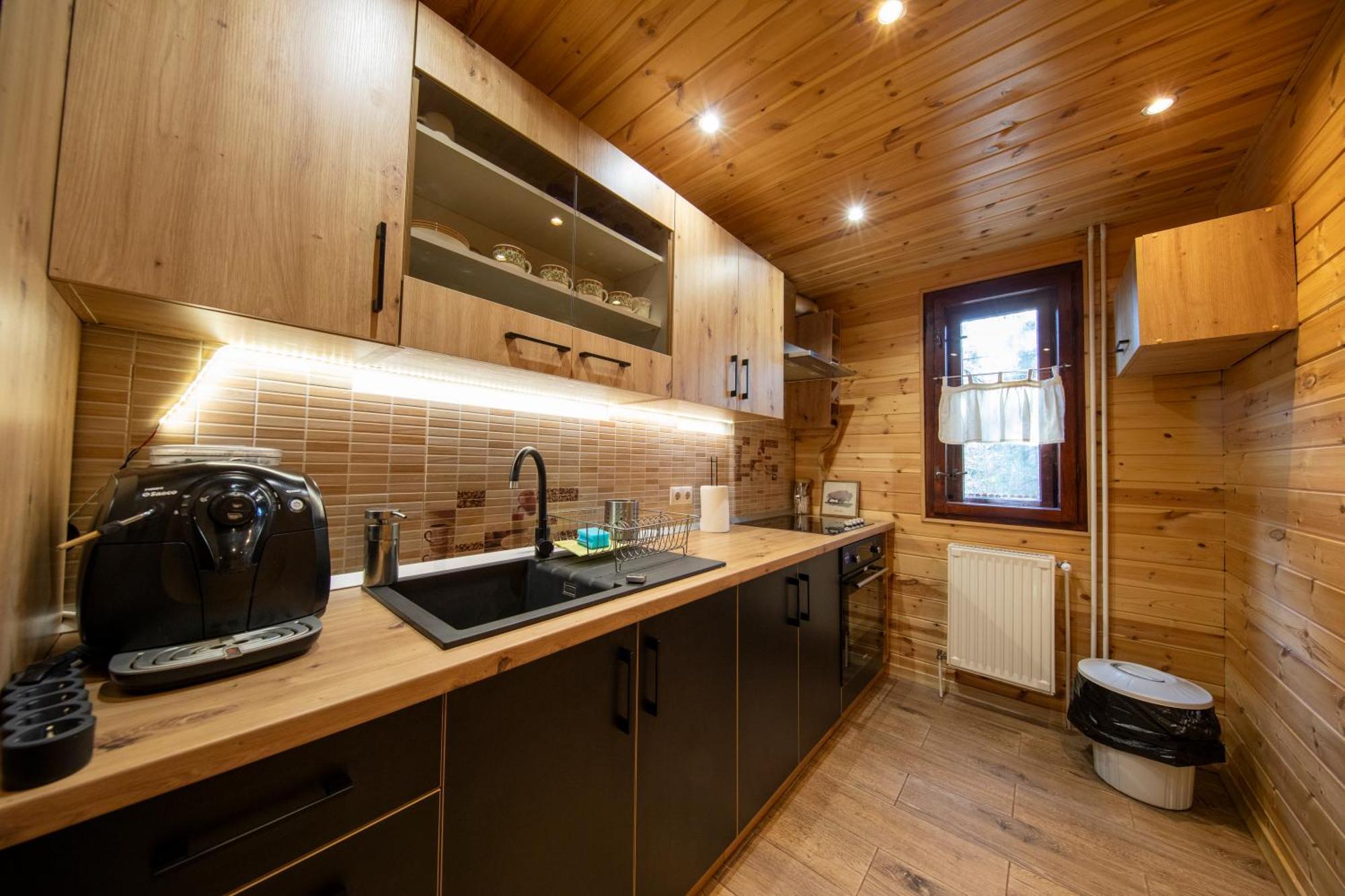 Cabana Adrienne Izvoru Mureşului Exterior foto